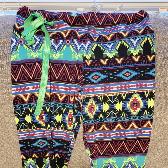 Cute booty lounge leggings - Picture 2 of 4